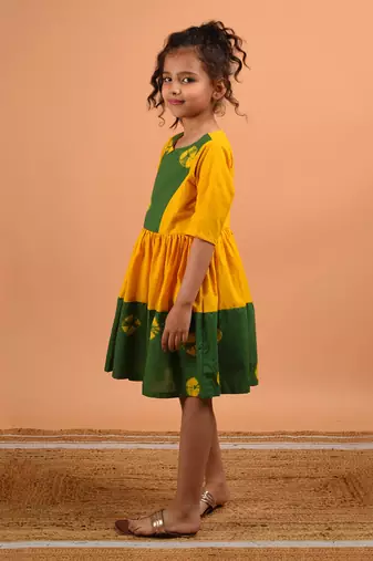 Yellow bandhni border dress