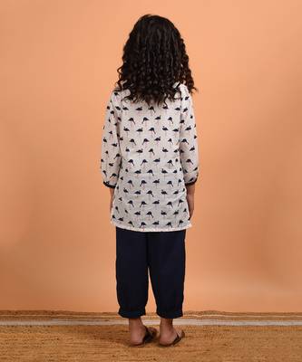 White flamingo suit set 4