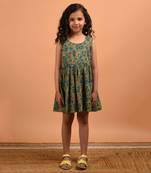 Green botanical shrug set