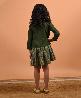 Green botanical shrug set 4