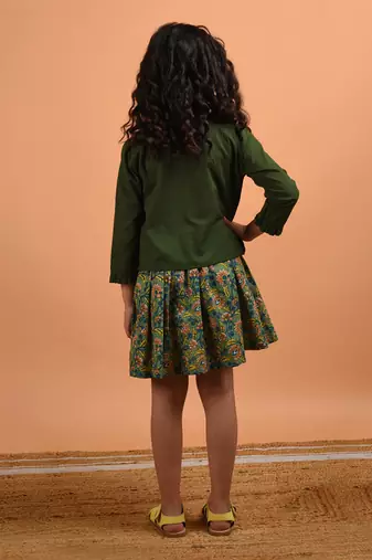 Green botanical shrug set