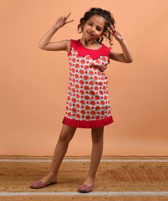 Pink pleated dress 1