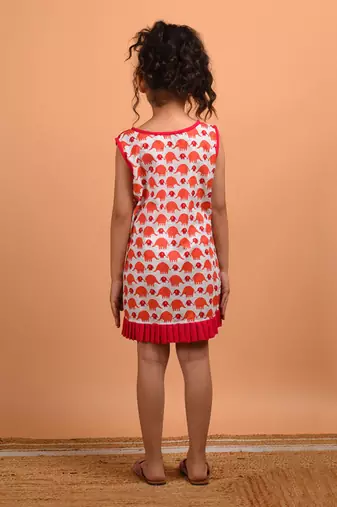 Pink pleated dress