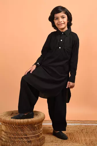 Black pathani set