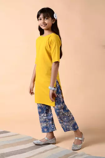 Yellow goldfish suit set
