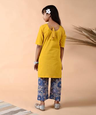 Yellow goldfish suit set 3