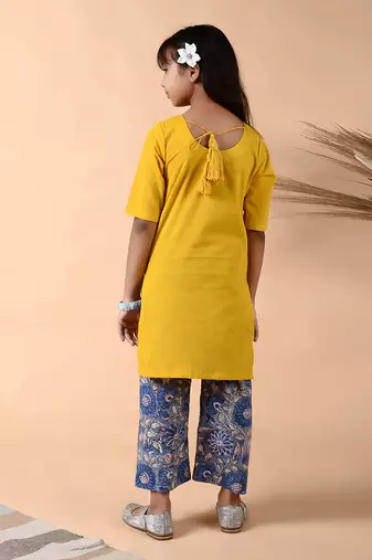 Yellow goldfish suit set