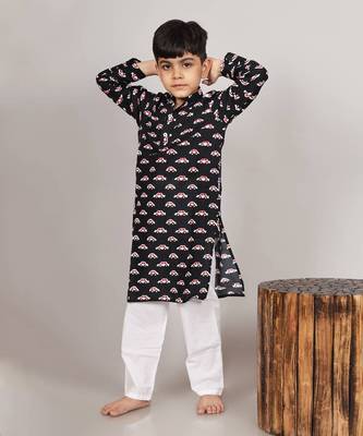 Black car kurta set 2