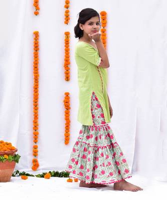 Green aster sharara set 2