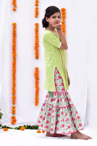 Green aster sharara set