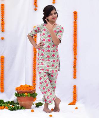 Green gulzar kurta set 1