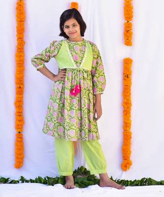 Green pista layered kurta set 4