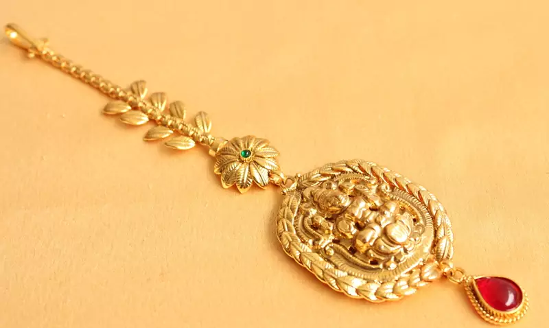 Splendid Antique Kemp Green Maang Tikka  
