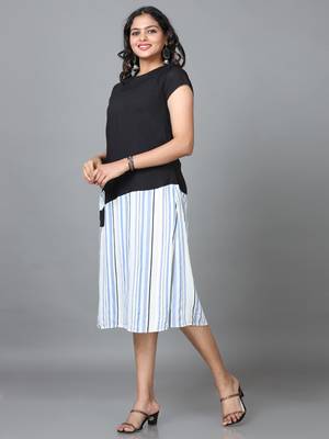 Hassu's women black short sleeve cotton striped straight calf length kurta 2