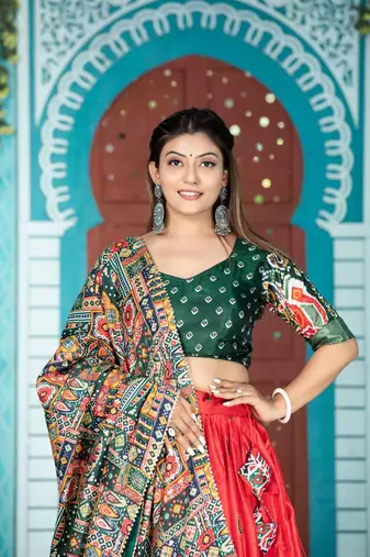 Redblack Color Patola Print Dola Silk Paithni Lehengacholi With Unstitched Blouse