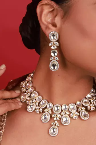 White moissanite necklace set