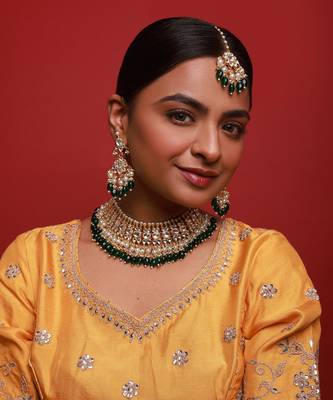 Gold & green kundan necklace set 1