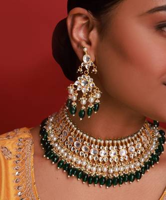 Gold & green kundan necklace set 3