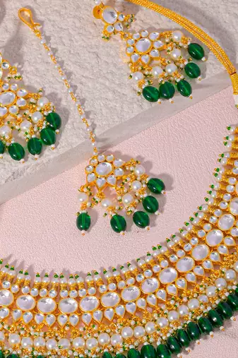 Gold & green kundan necklace set