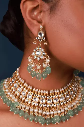White & green kundan necklace set