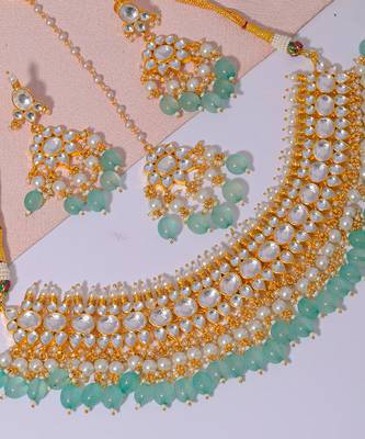 White & green kundan necklace set 5