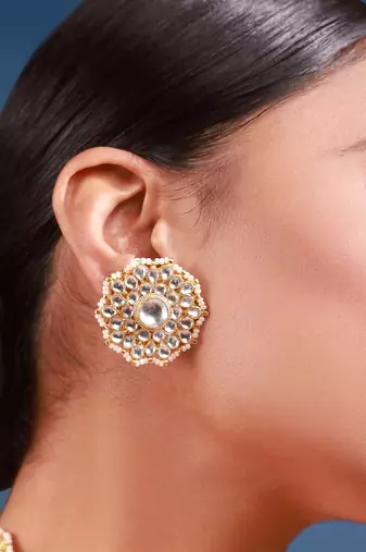Gold & white kundan choker set
