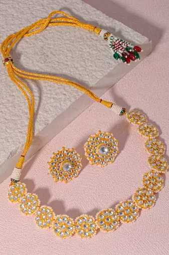 Gold & white kundan choker set