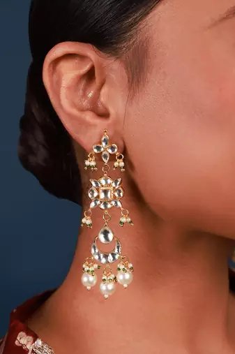 White & gold kundan necklace set