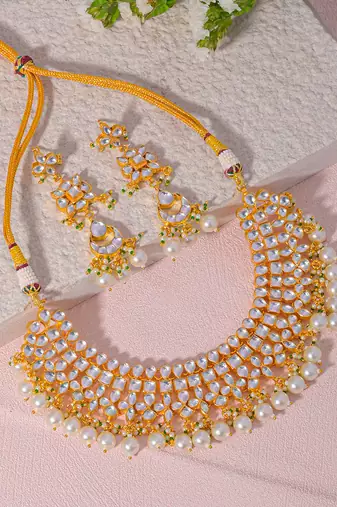 White & gold kundan necklace set