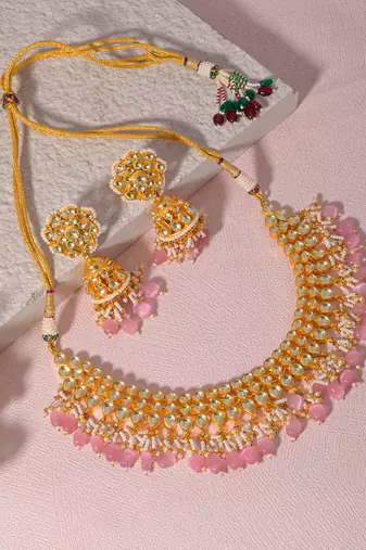 White & peach kundan necklace set