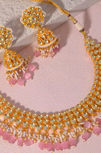 White & peach kundan necklace set