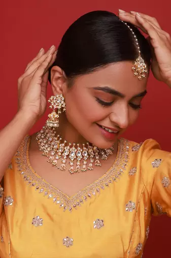 Silver & green kundan necklace set