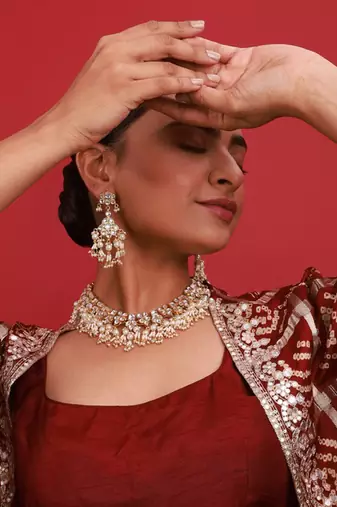 White kundan necklace set