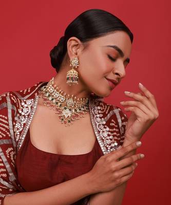 White kundan choker set 2