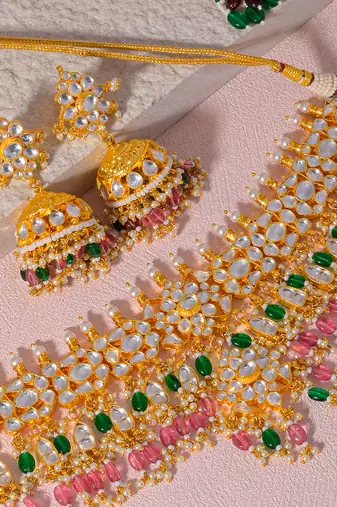 White kundan choker set