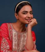 White delicate kundan hairband