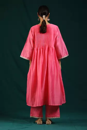 Neon pink silk chanderi kurta set