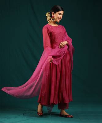 Wine soft chanderi kurta set 2