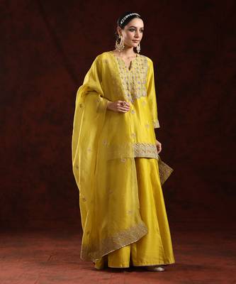 Grenish mustard chanderi silk kurta set 2