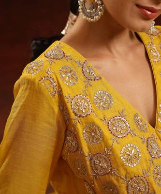 Mustard chanderi tissue kurta set 4