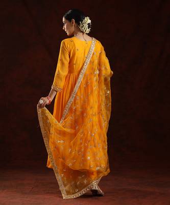 Kesariya soft chanderi kurta set 4