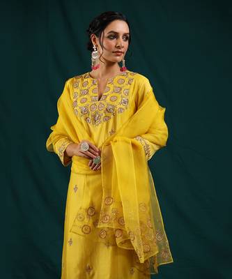 Mustard chanderi silk kurta set 3