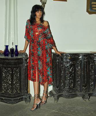 Red crepe silk kaftan 2