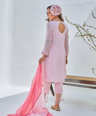 Seenu pink kurta set 2