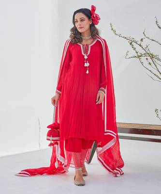 Raman red kurta set 1