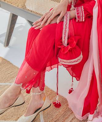 Kavita red kurta set 4