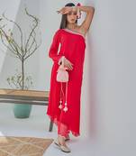 Sarita red kurta set