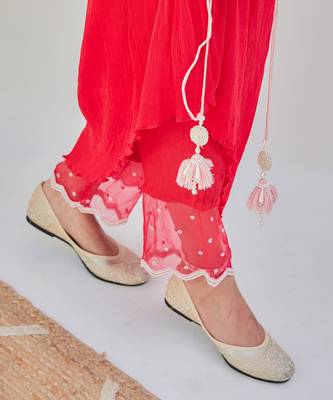 Sarita red kurta set 4