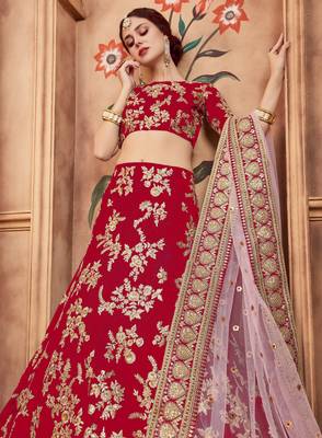 Mesmerizing Red Gold Dori, Matte Sequins Embroidered Bangalory Silk Semi Stitched wedding lehenga 5