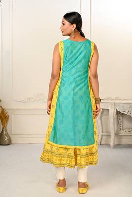 Yellow Colour Ethnic Kurti With Jacket For Girlish Looks 2